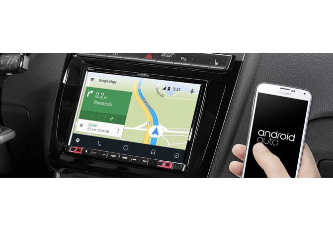 Чем отличается автомобильная мультимедийная система с Android от Android Auto?