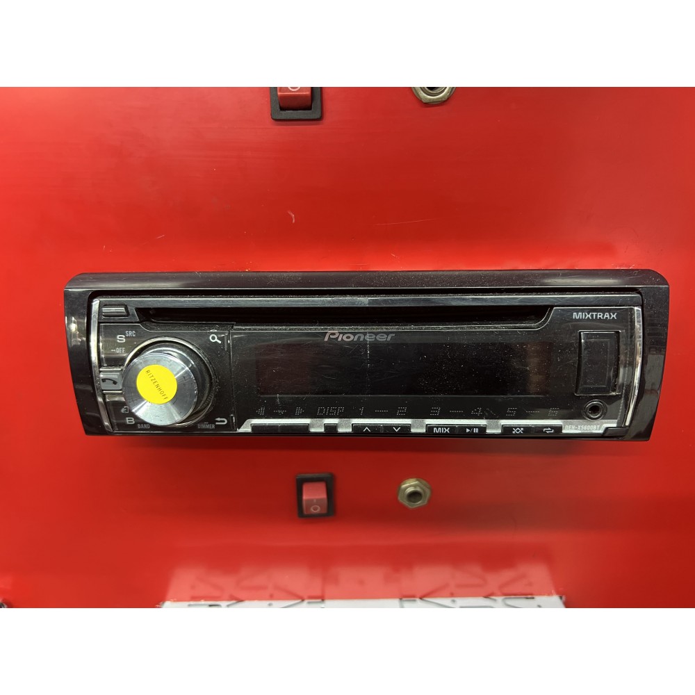 PIONEER DEH-X5600BT (Б/У)